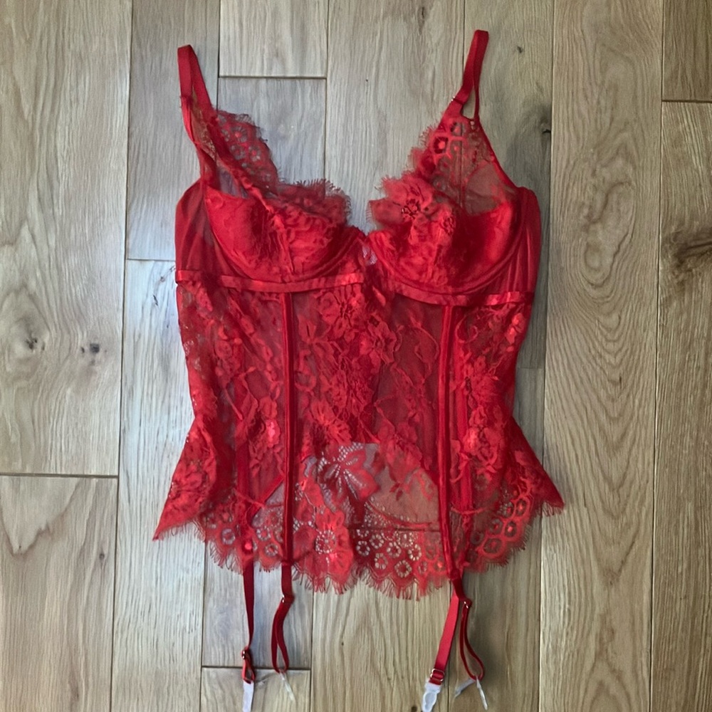 Frederick's of Hollywood Red Lace /mesh Lingerie bustier size Large